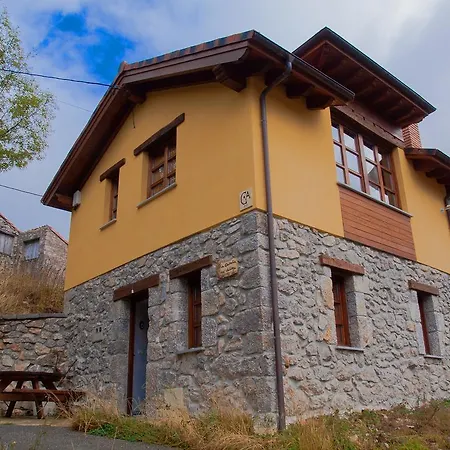 Casa Rural La Cabana Del Valleyu Sotres Exterior photo